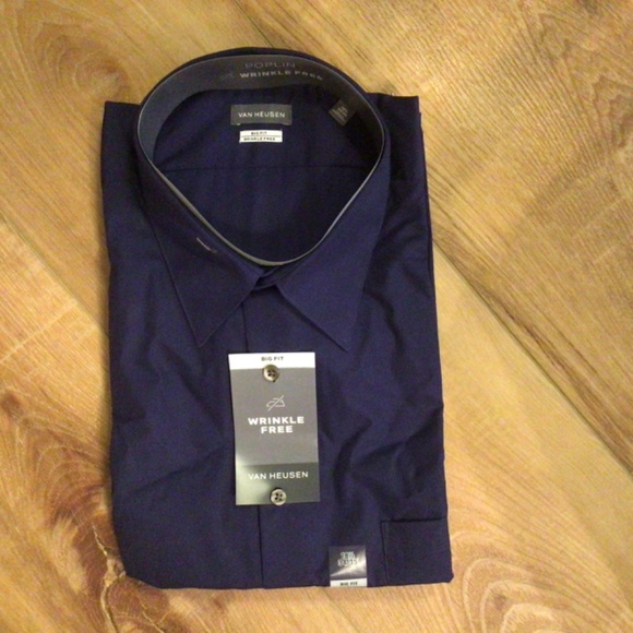 Men’s Van Heusen Poplin Wrinkle Free Shirt - Picture 2 of 2